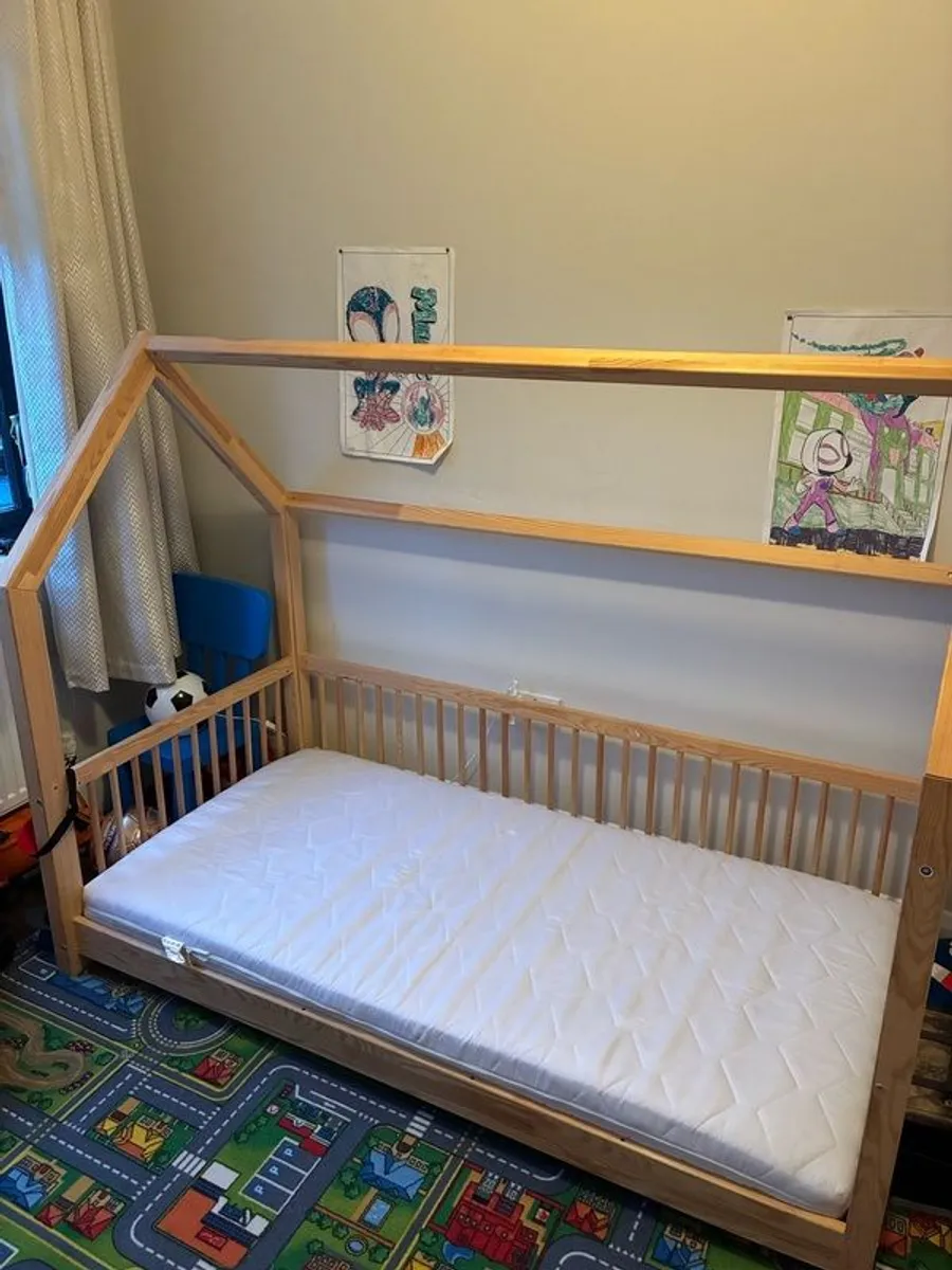 Kids Bed - Image 1
