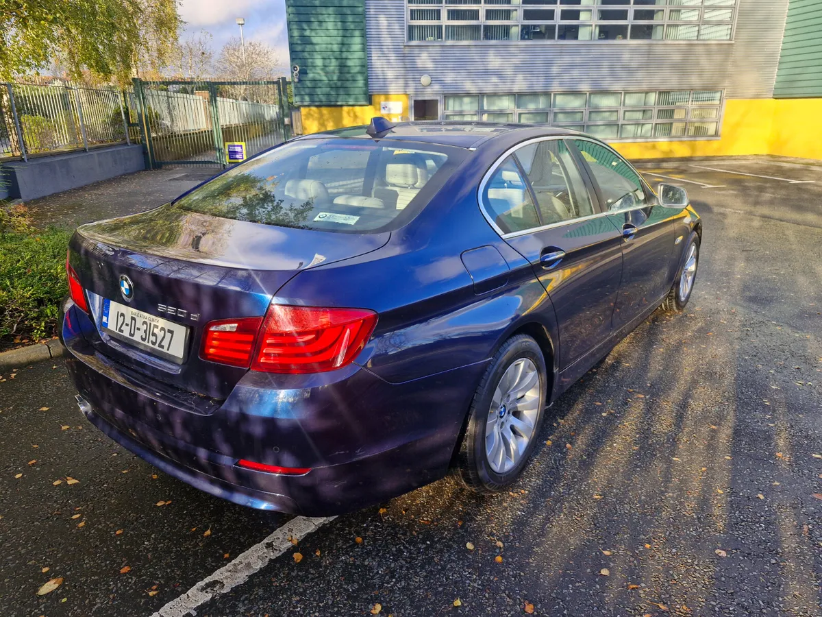 BMW 5-Series 2012 - Image 4