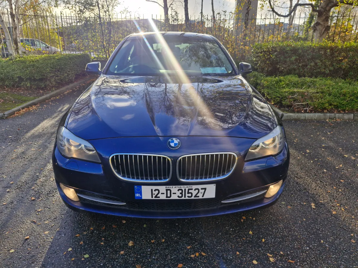 BMW 5-Series 2012 - Image 2