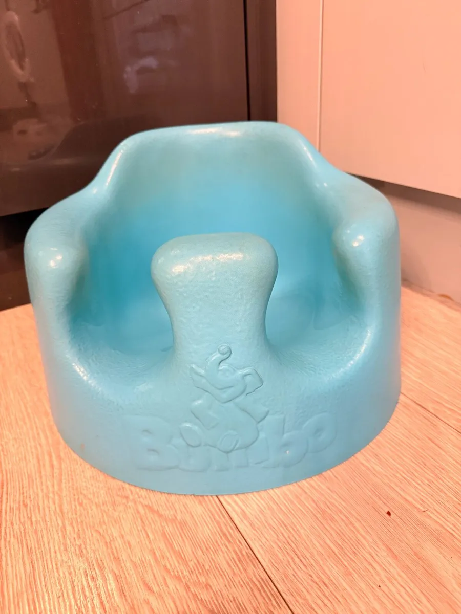 Bumbo seat