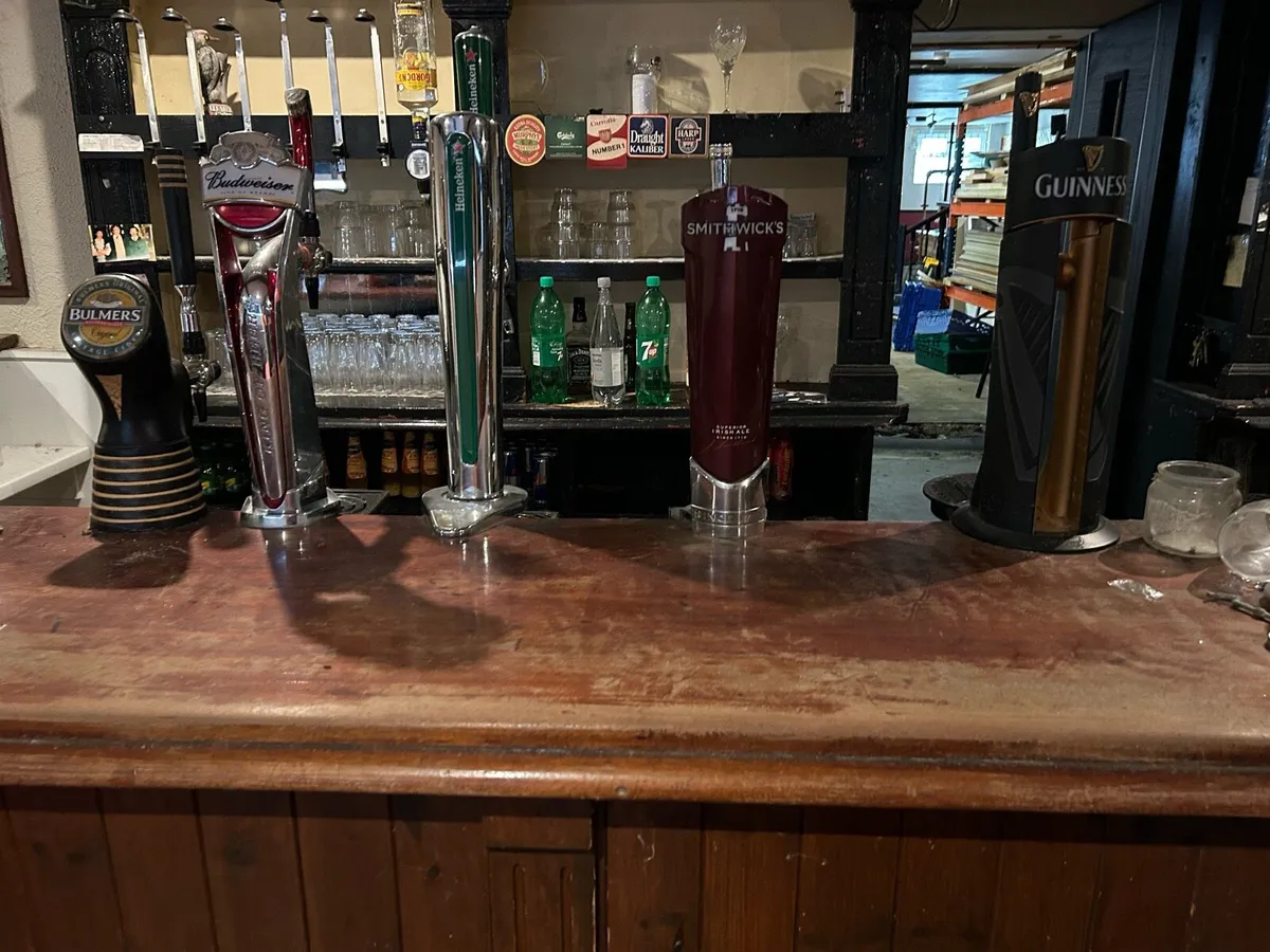 Pub - bar taps - Image 1