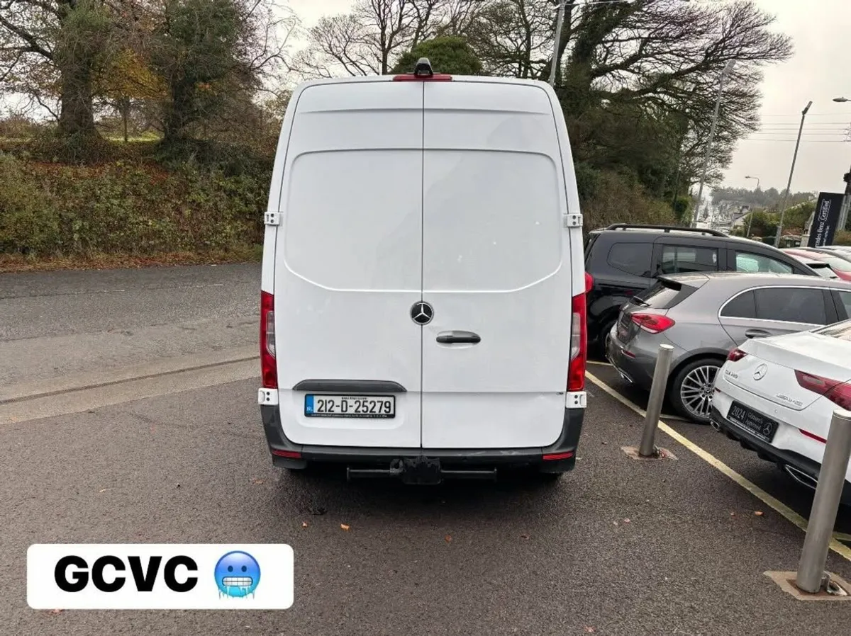 Mercedes-Benz Sprinter 214 MWB High Roof Automatic - Image 4