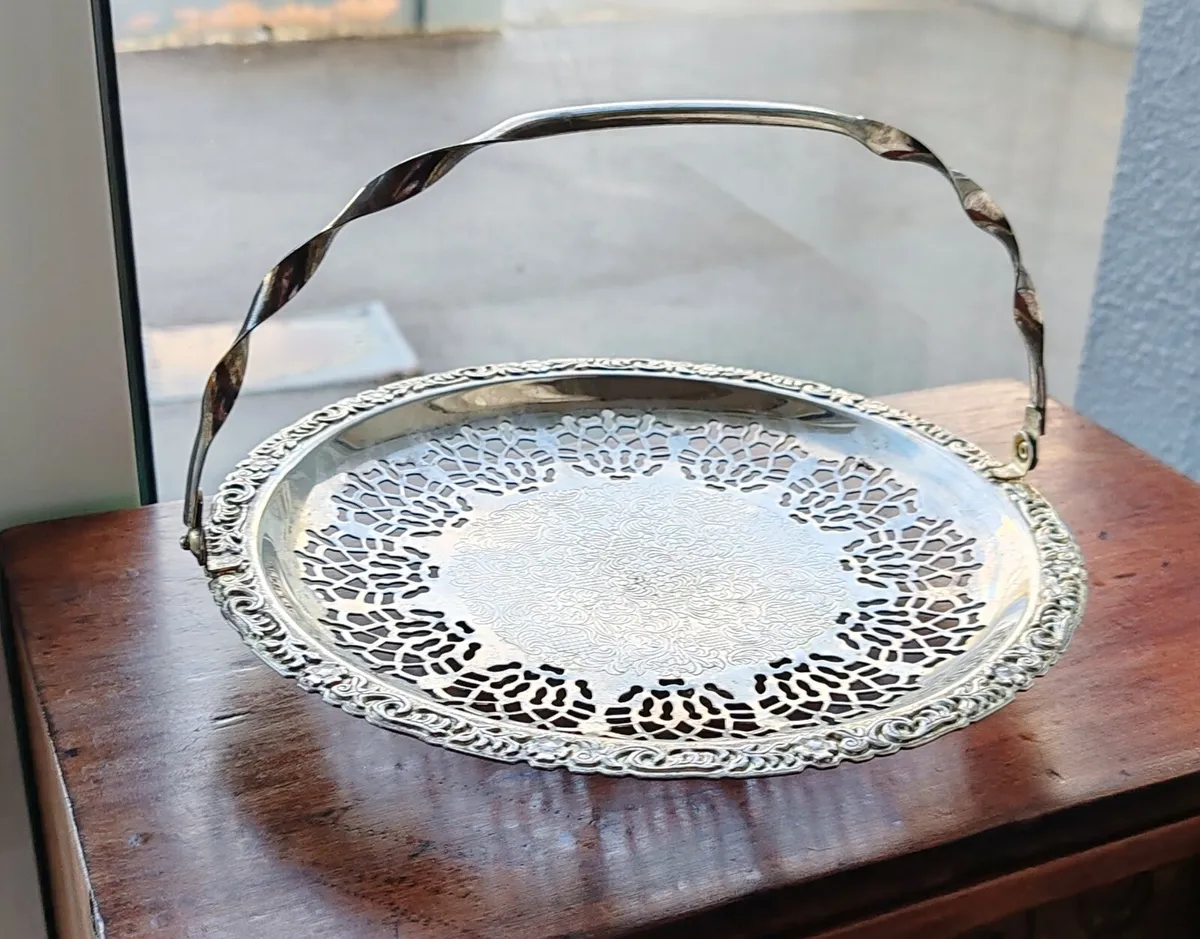 Retro cake server - Image 1