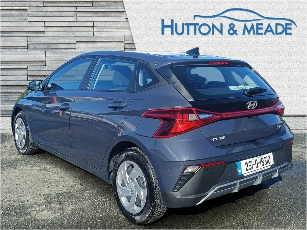 Hyundai i20 Classic 1.2 Petrol 5dr - Image 3