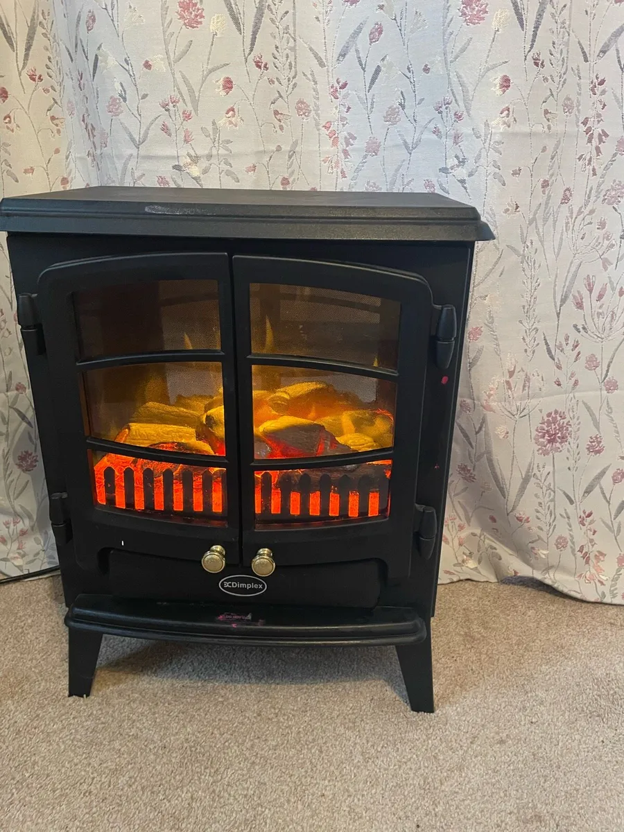 Dimplex Electric Stove - Image 1