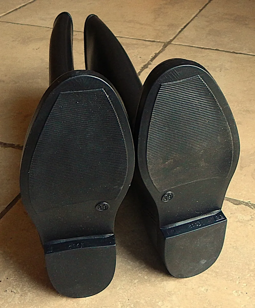 Pair of Ladies Shires Rubber Riding Boots, New - Image 3