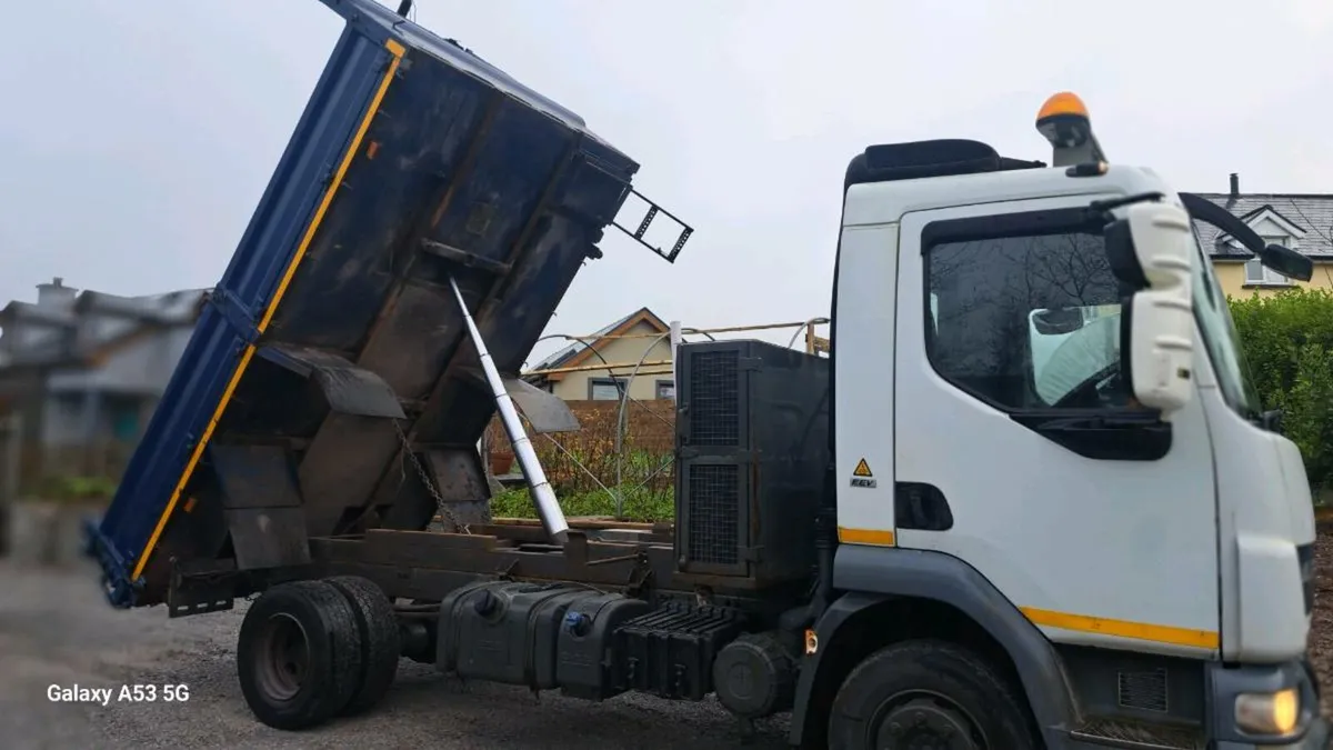 12 tonne Daf lf 45/180 tipper - Image 1