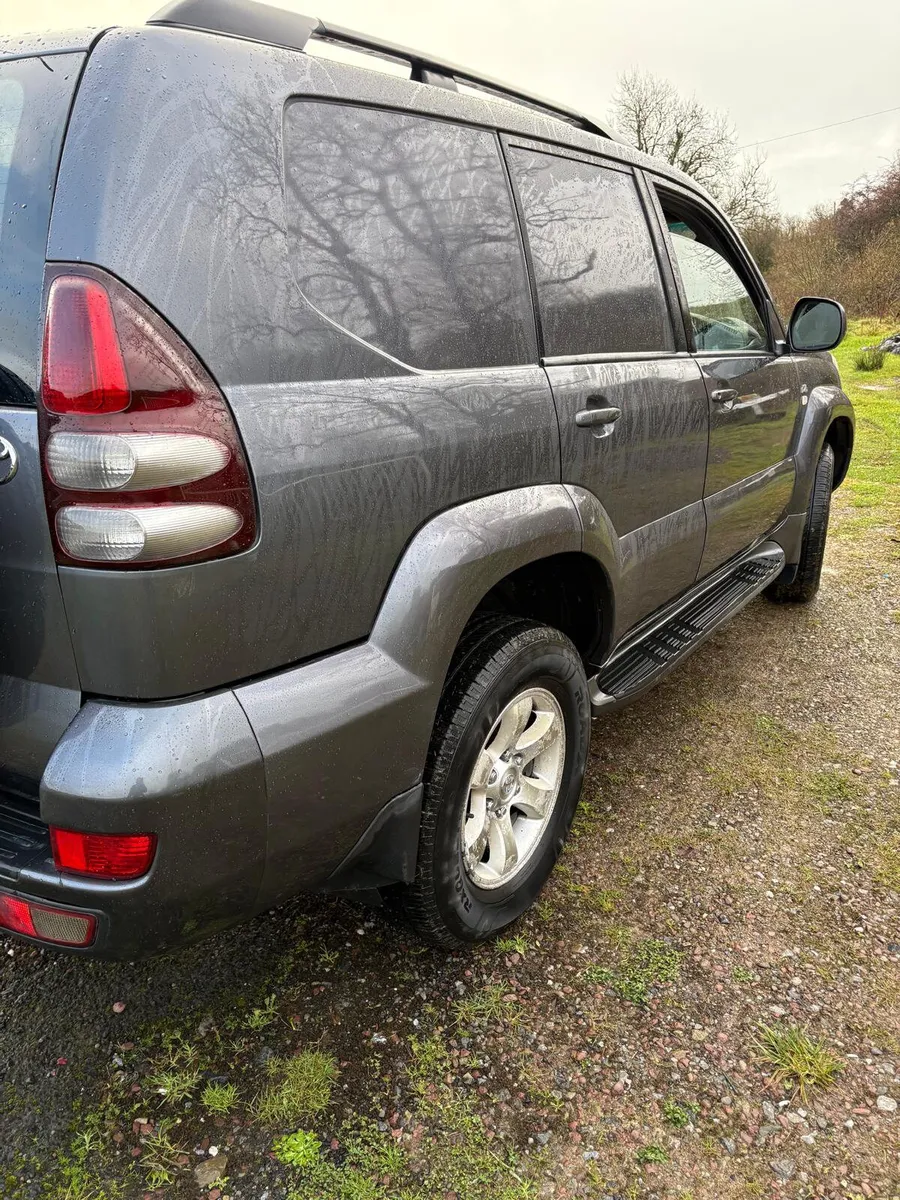 Toyota Land Cruiser 2006 - Image 2