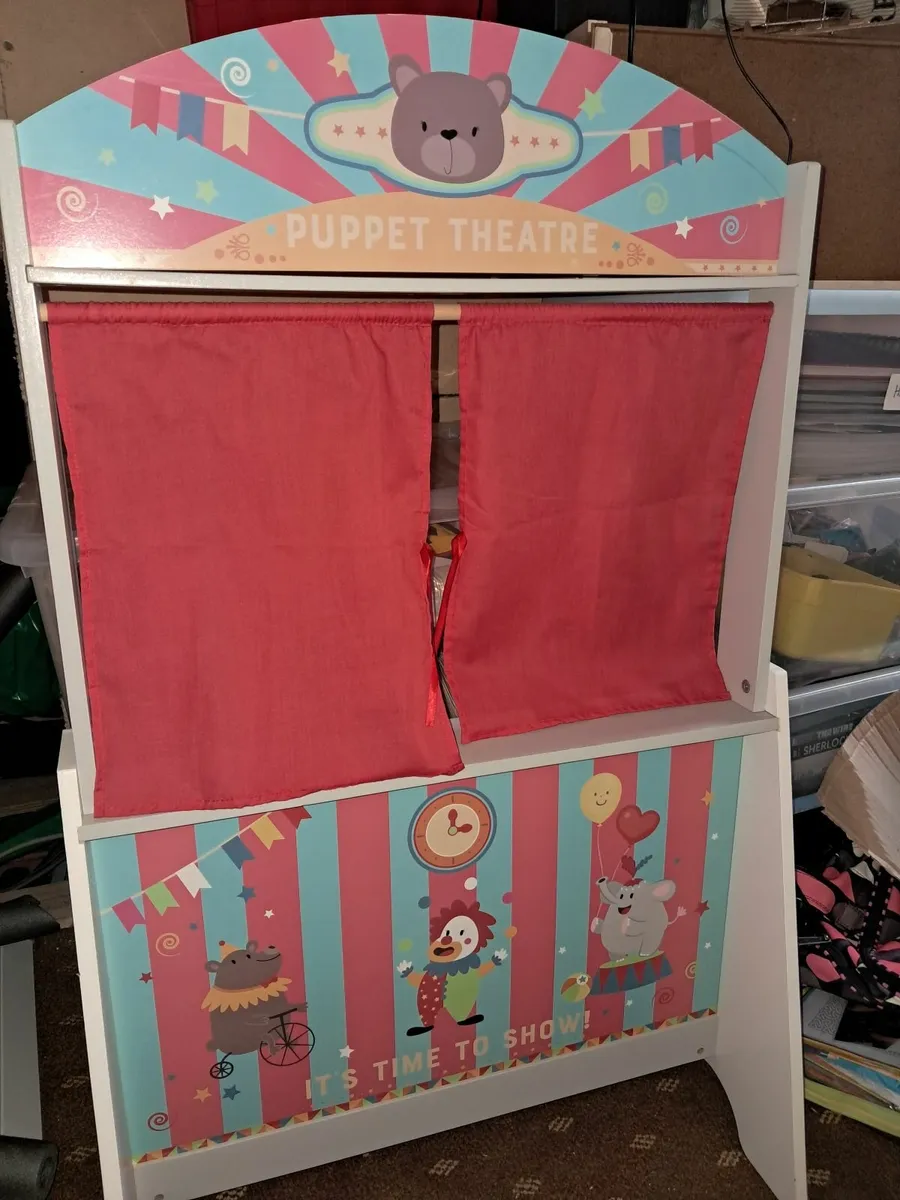 Puppet Show and puppets - Image 1