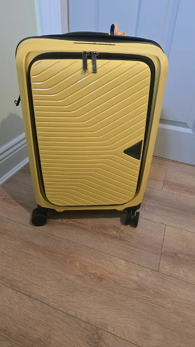 Suitcase Set- Ultra-Lite Expanable - Image 1