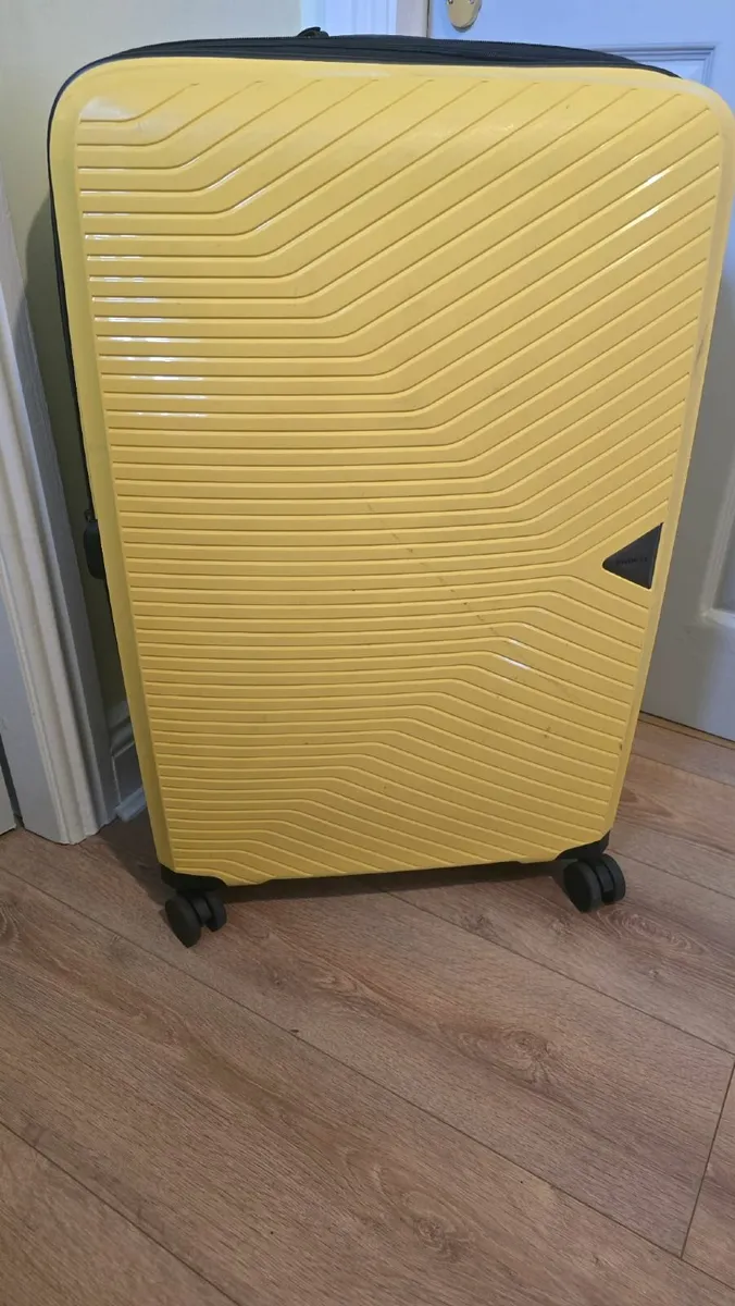 Suitcase Set- Ultra-Lite Expanable - Image 3