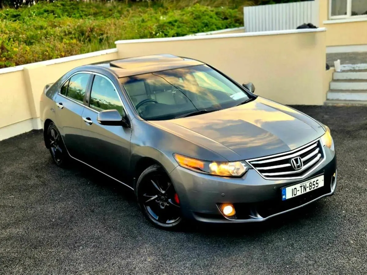 10 Honda Accord EX 7-Speed - Image 1