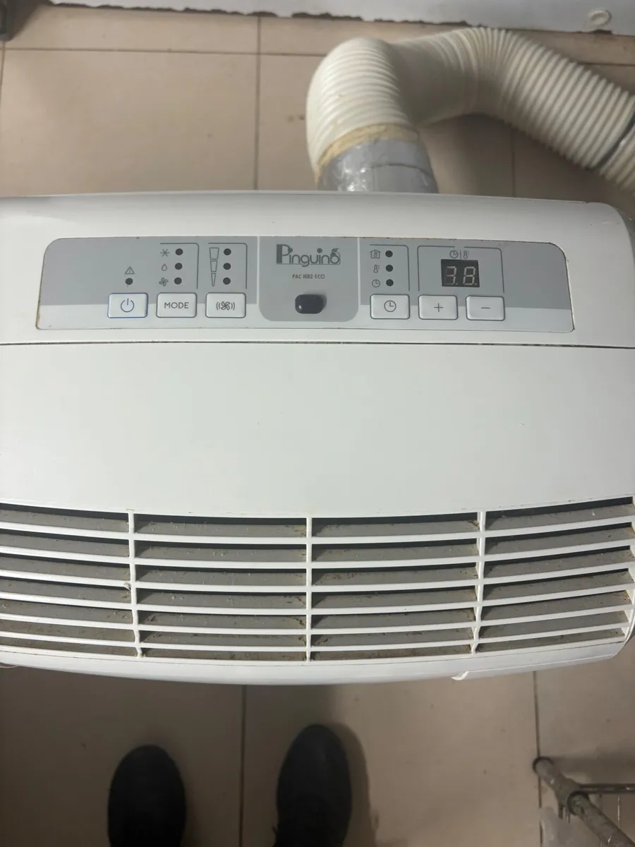 De’Longhi Pinguino Portable Air Conditioner – PAC - Image 1