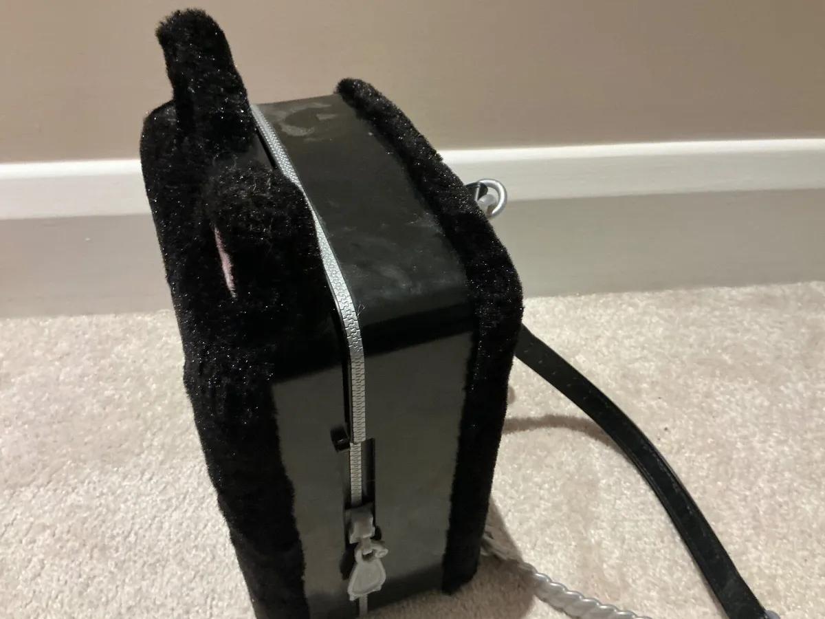 Na Na Na Surprise Doll (cat theme) - Image 3