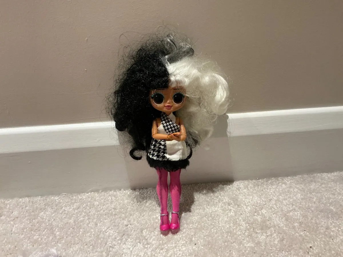 3 OMG Dolls - Image 2