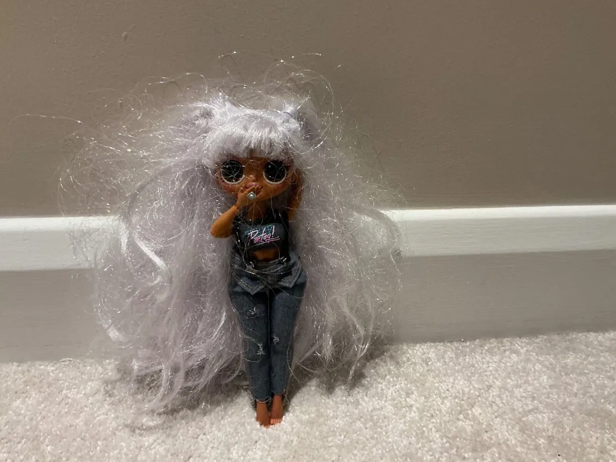 3 OMG Dolls - Image 4