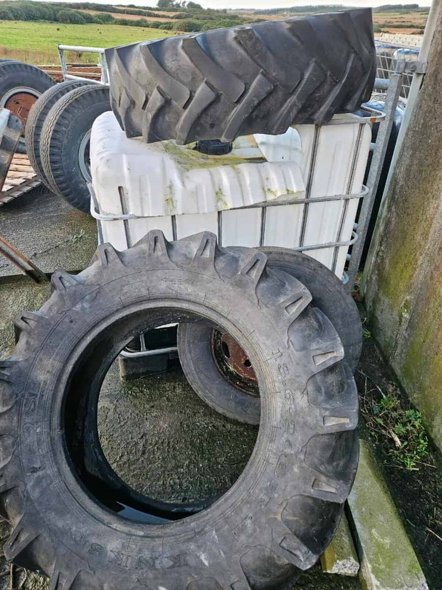 2x 13.6-24 tyres - Image 1