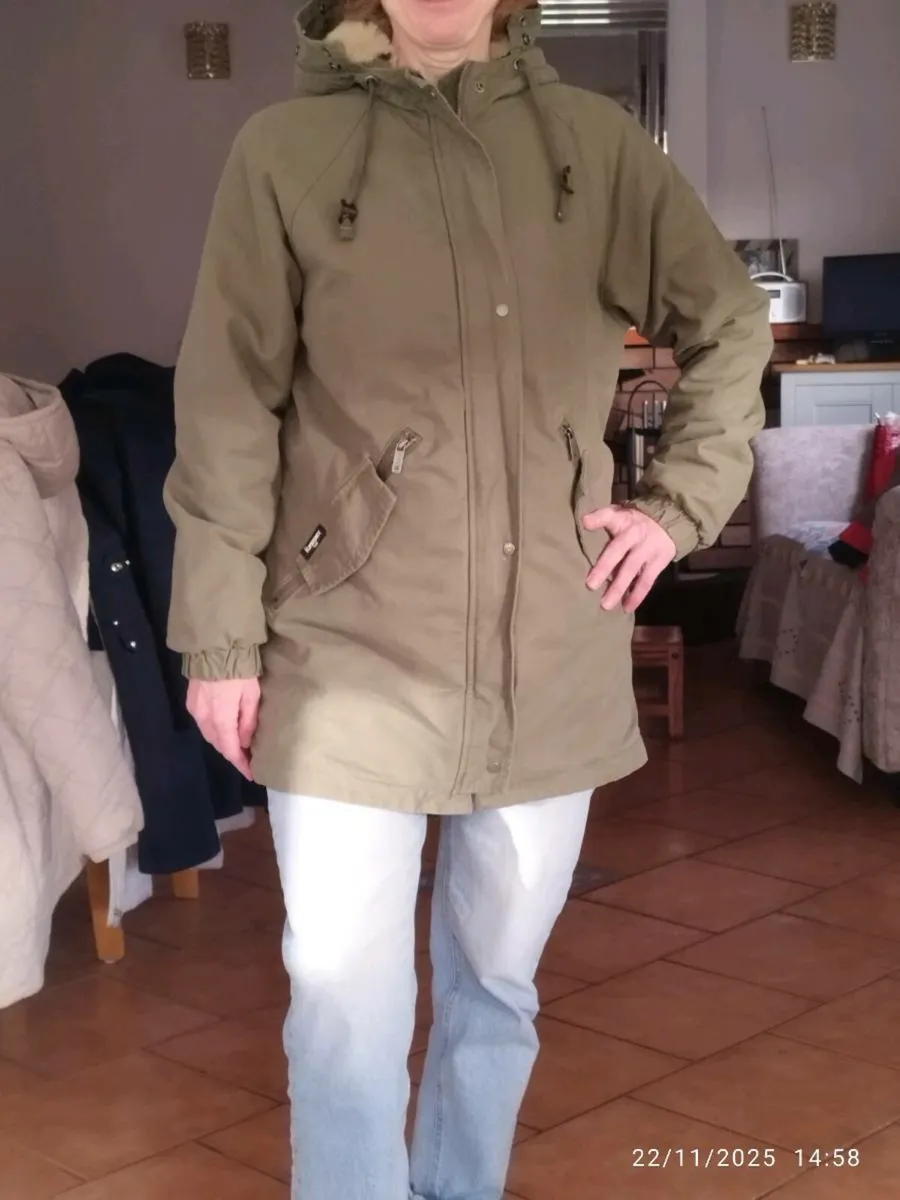 Ladies coat - Image 1