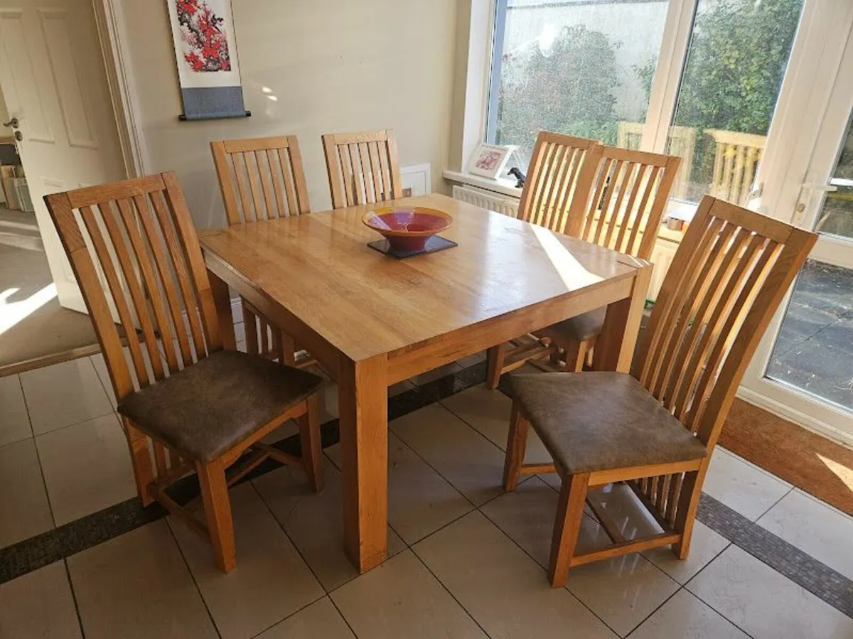 Table & Chairs - Image 1