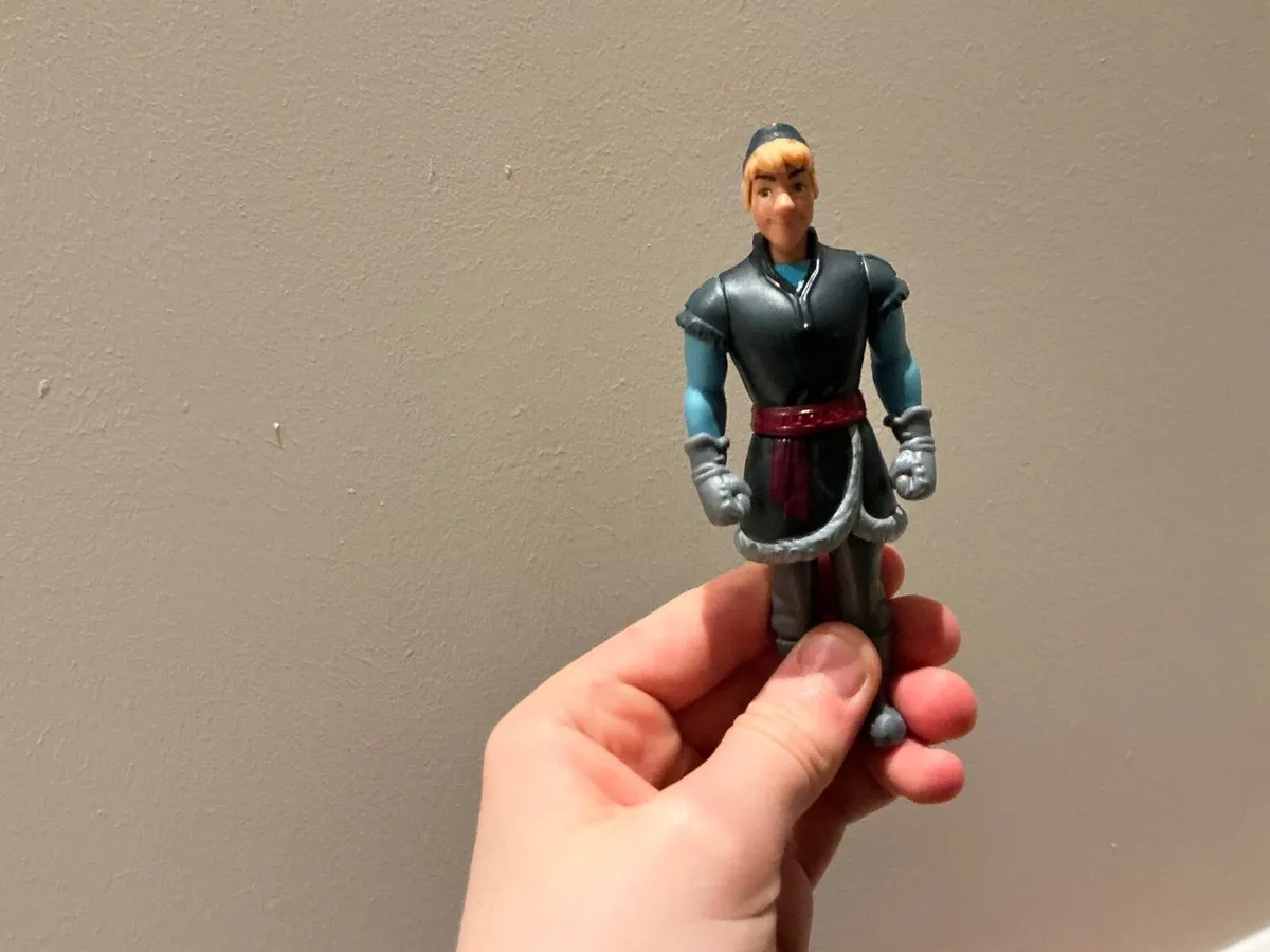 5 Frozen Dolls - Image 3