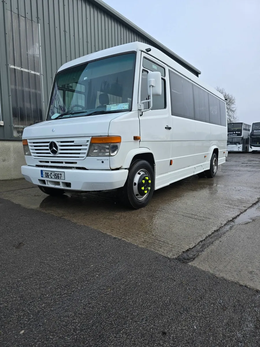 24 Seater Mercedes-Benz 2006 - Image 1