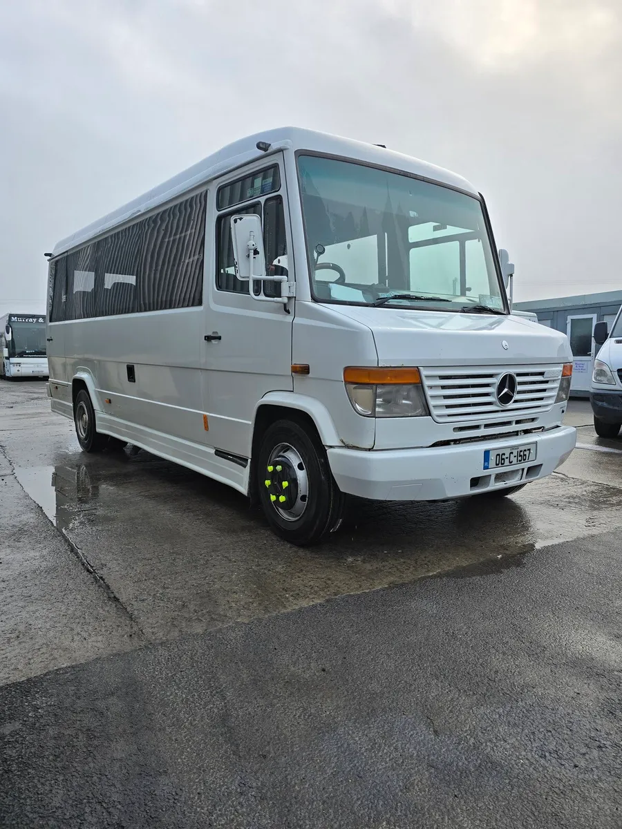 24 Seater Mercedes-Benz 2006 - Image 2