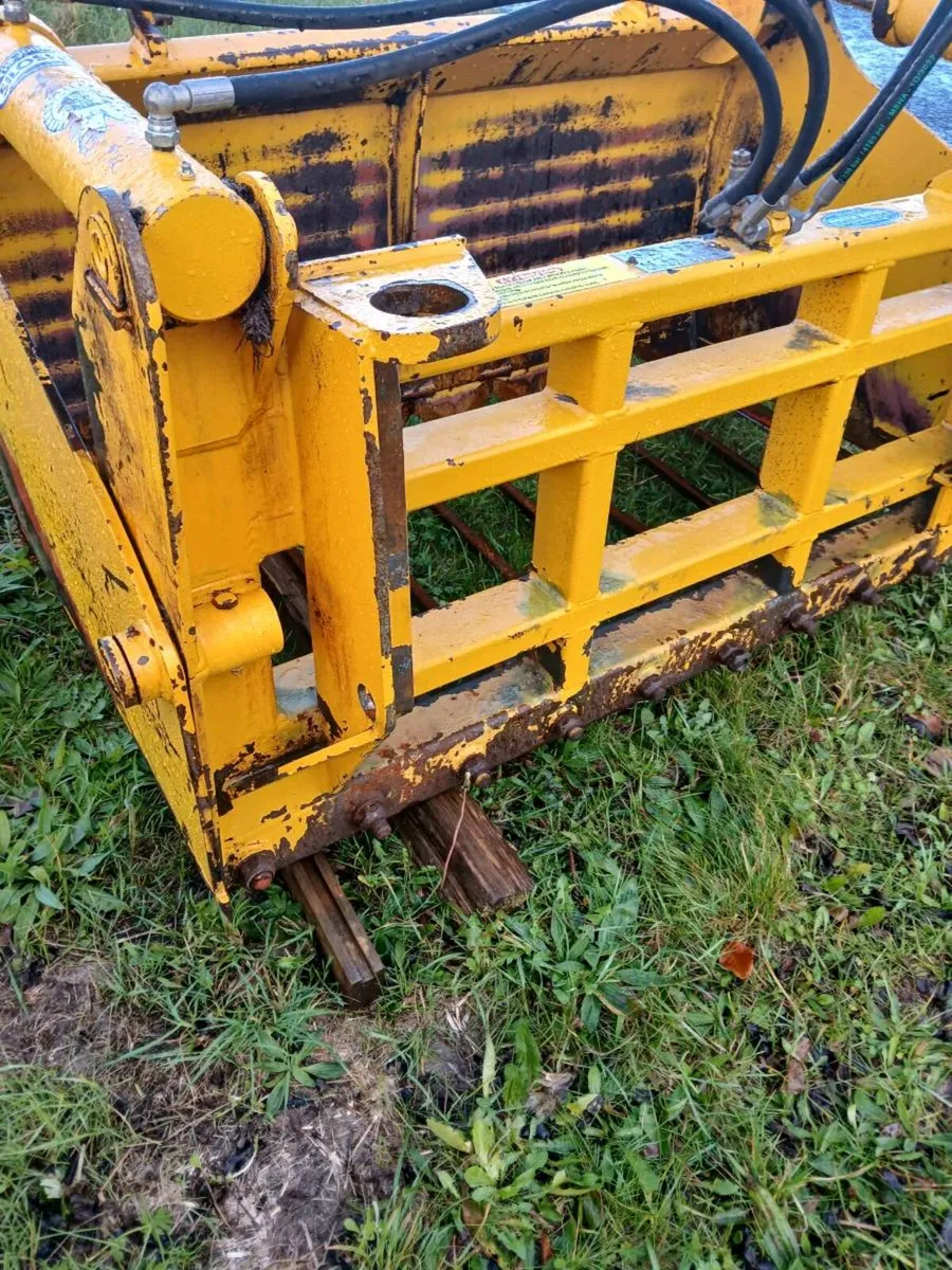 Silage grab - Image 1