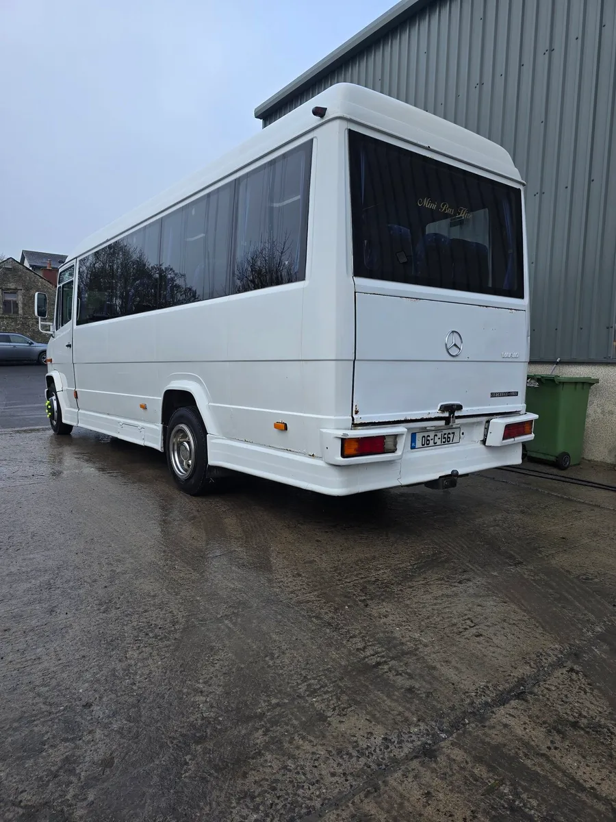 24 Seater Mercedes-Benz 2006 - Image 4