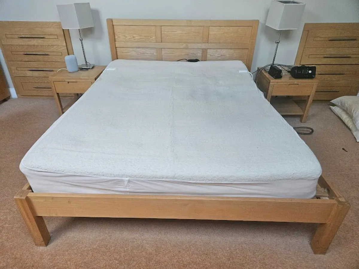 Bed & lockers - Image 1