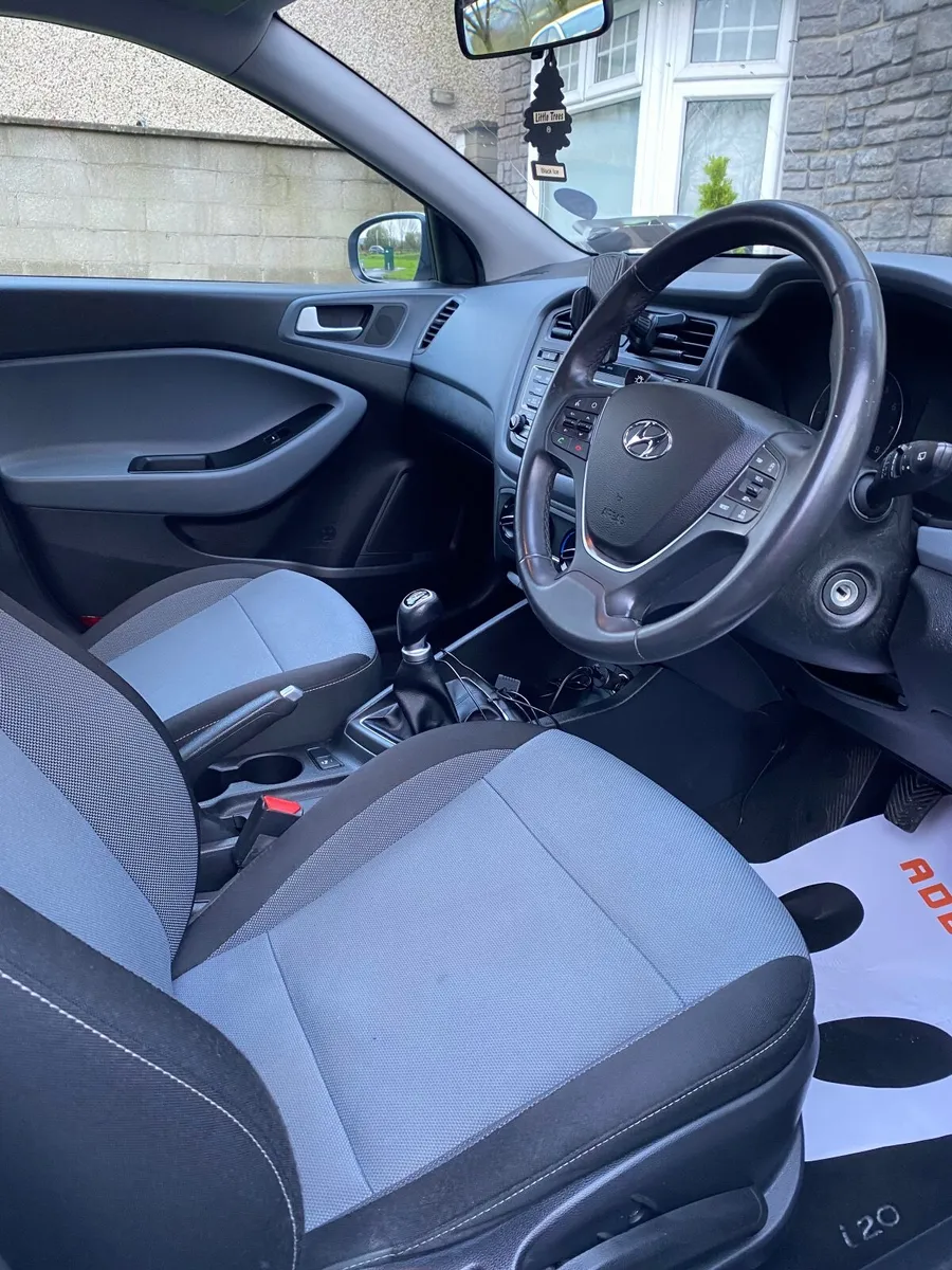 Hyundai i20 2017 - Image 3