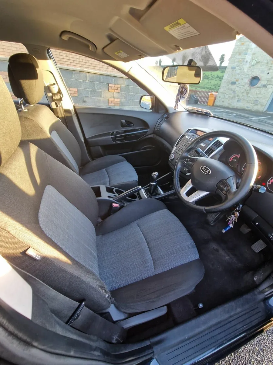 Kia Ceed 2012 - Image 4