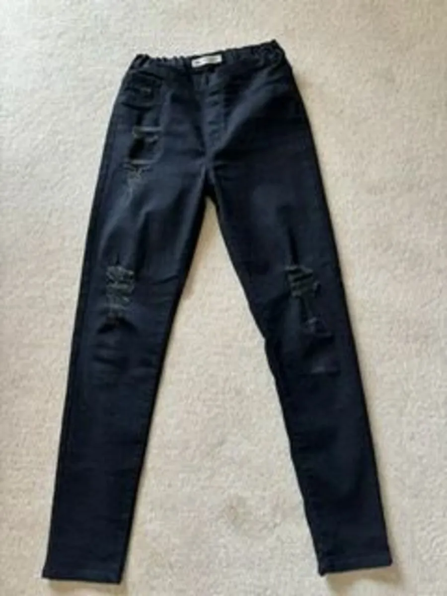 Levis Girls Black Jeggings age 14-15 - Image 1