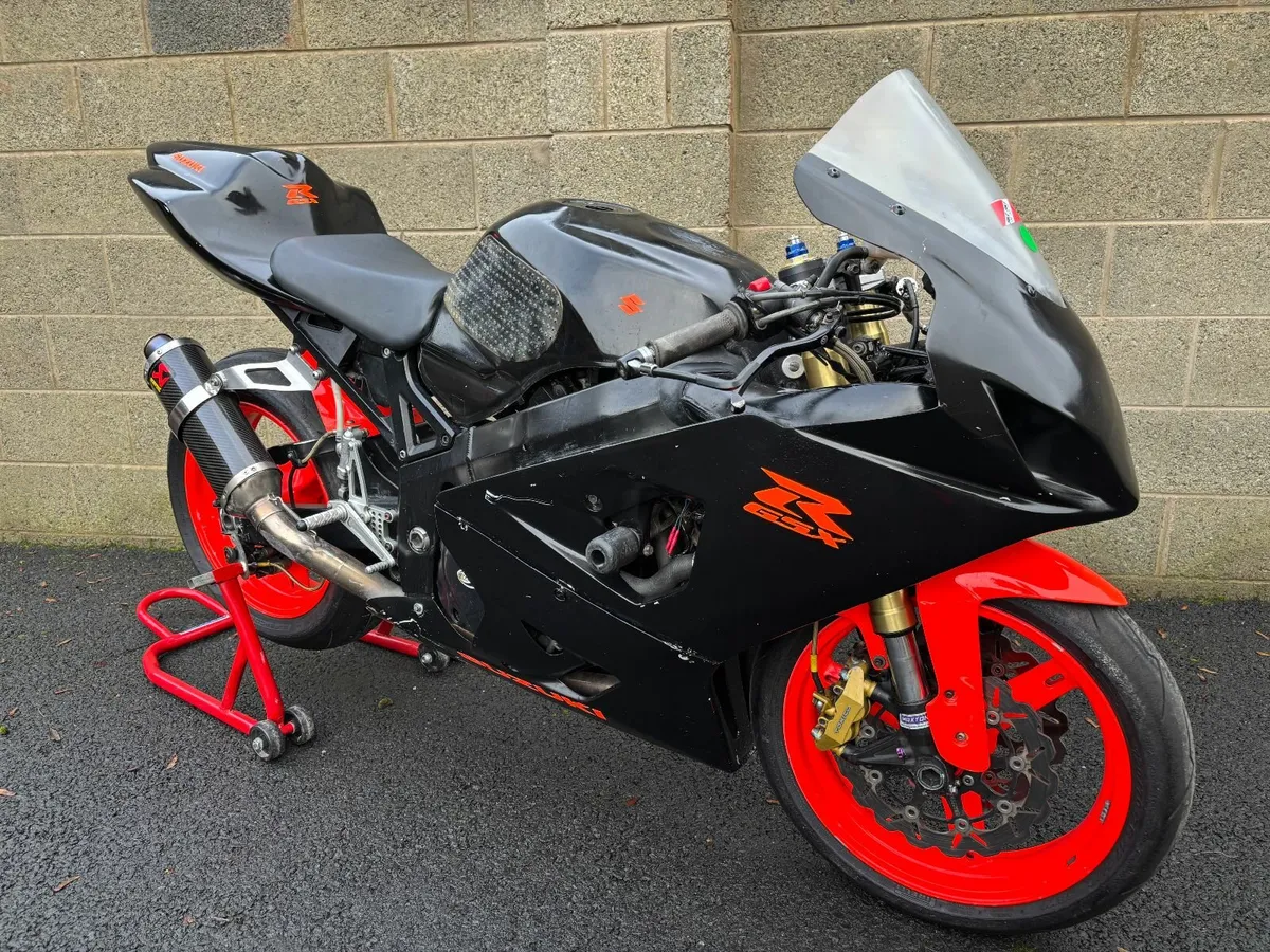Suzuki GSX-R 600 K5 Track Bike - Image 1