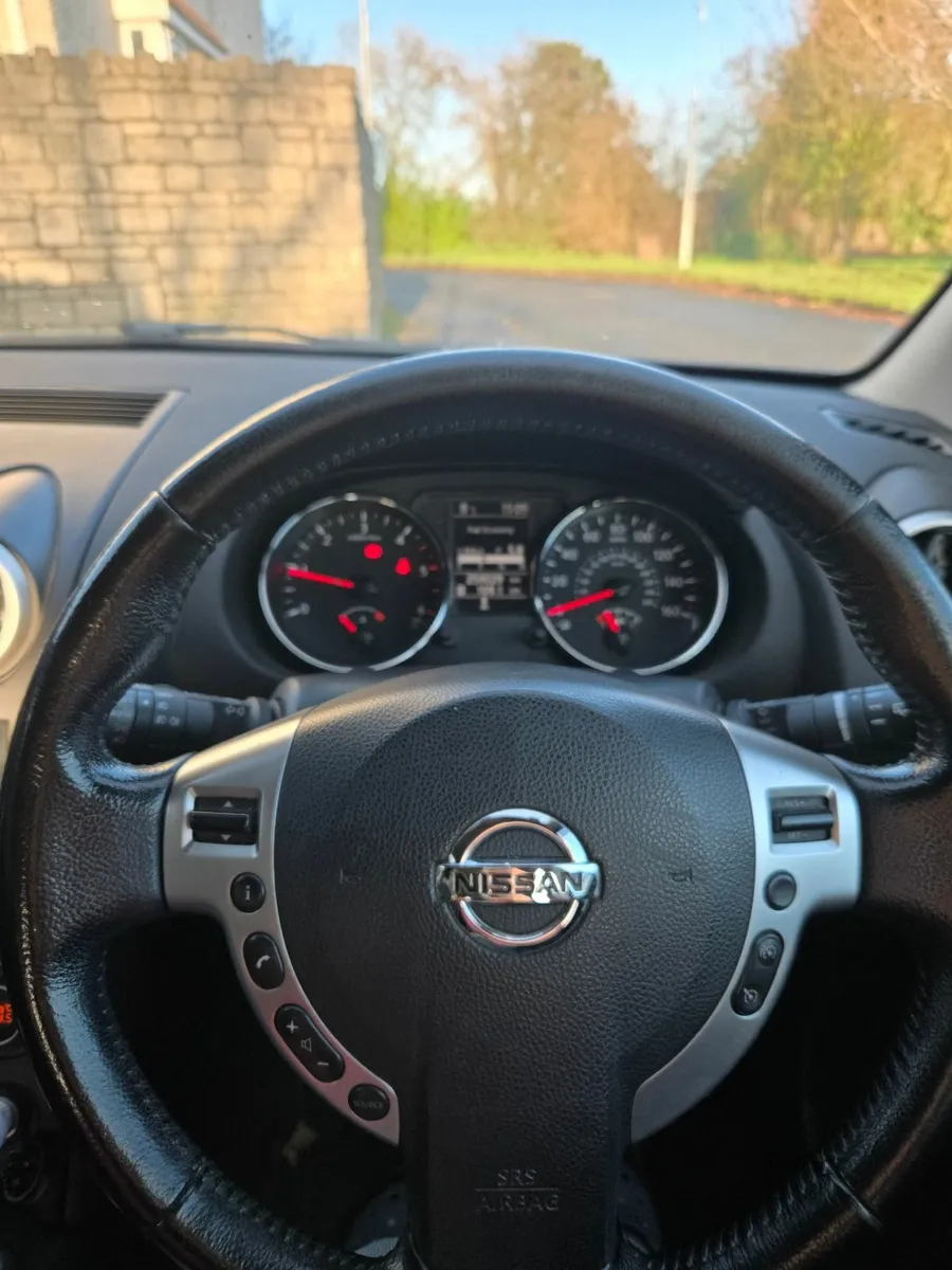 Nissan Qashqai 2011 - Image 3