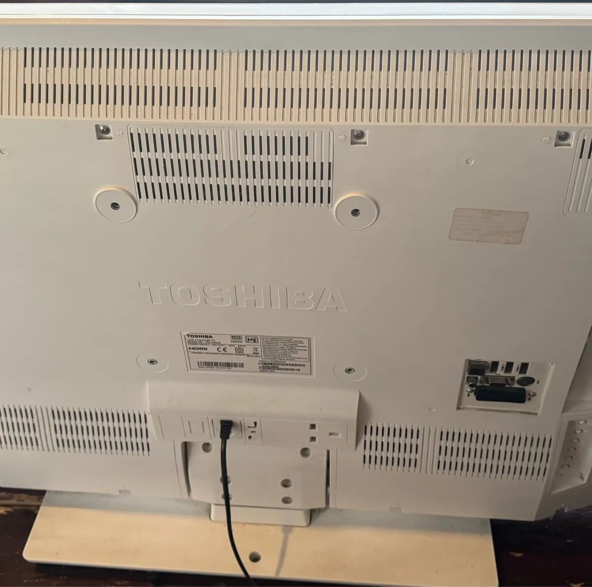Toshiba 40” TV - Image 3