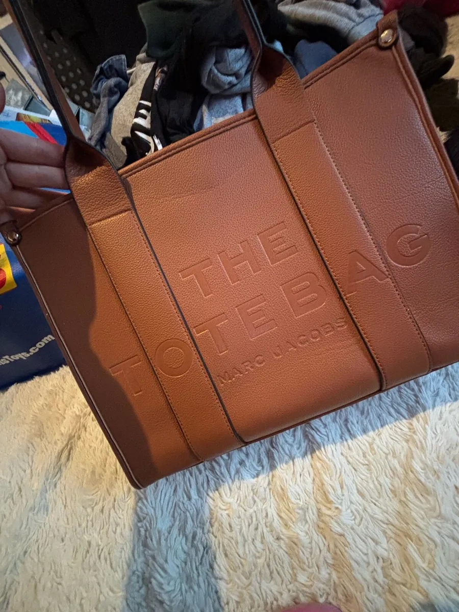 The tote bag - Image 1