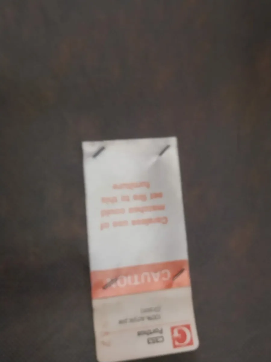 G plan table and 6 chairs - Image 4