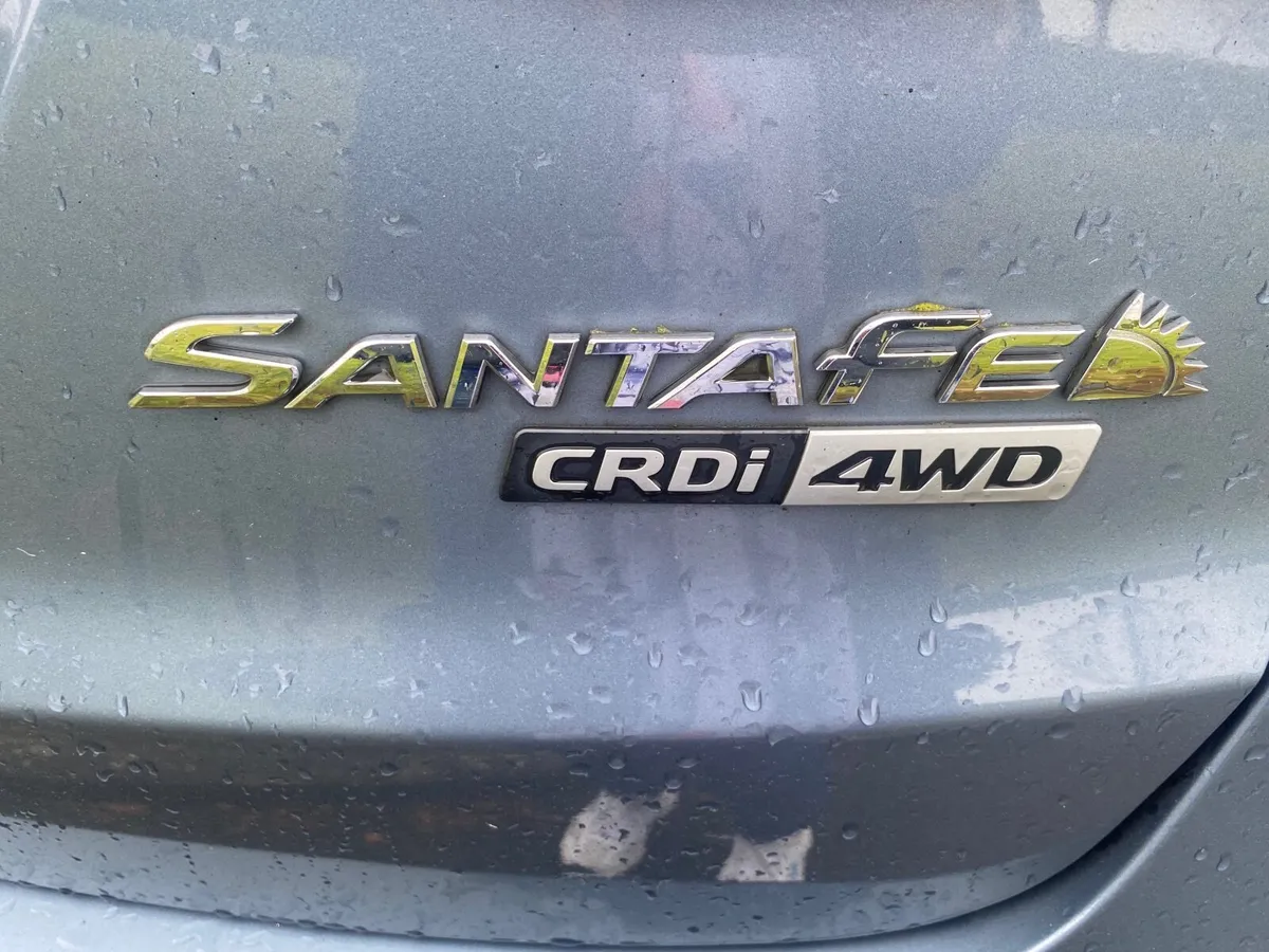 Hyundai Santa Fe 2017 - Image 3