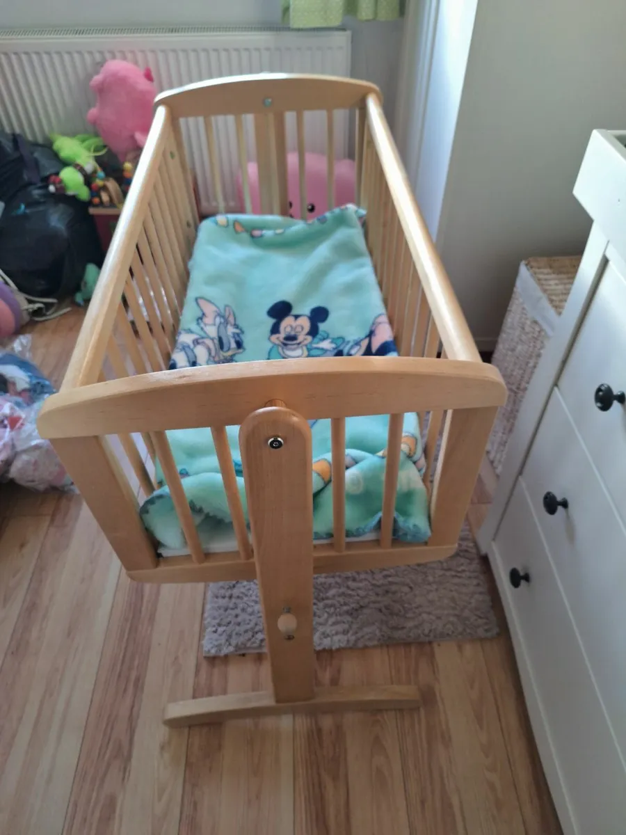 Rocking crib - Image 2