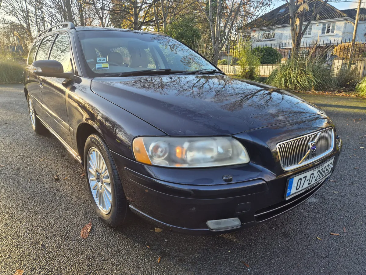 Stunning Volvo V70 2007 - Image 2