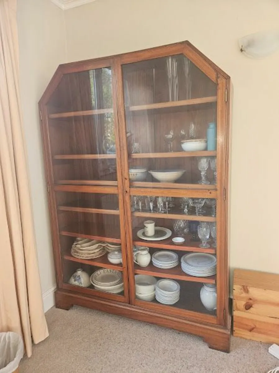 Display cabinet - Image 2