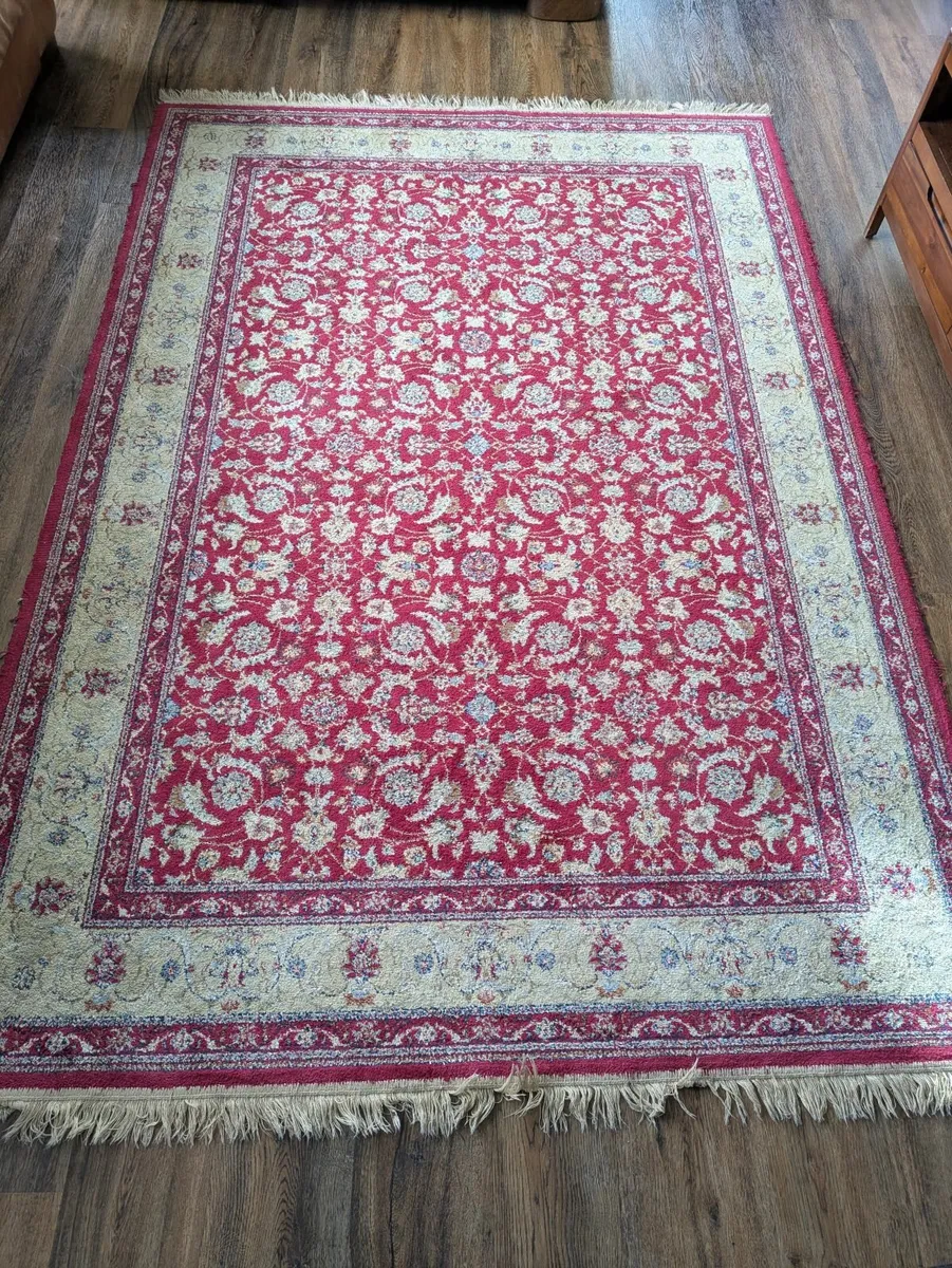 Large rug - Image 1