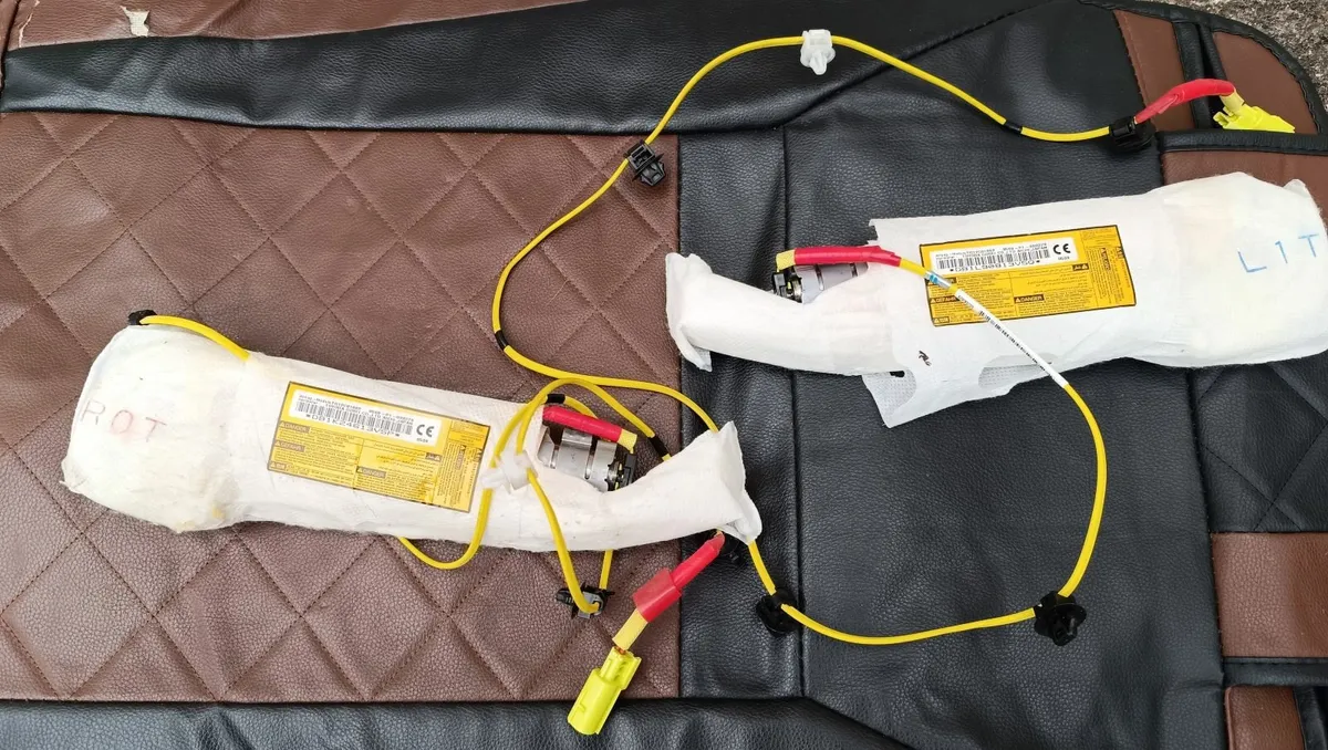 2 X 2013 Toyota  Rav4 Seats Airbags-Module - Image 1