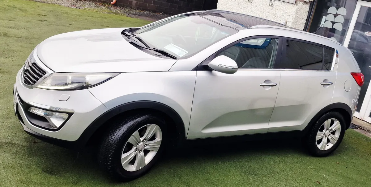 Kia Sportage FSE SPEC 1.7CRD XENON LEATHER GLASS R - Image 2