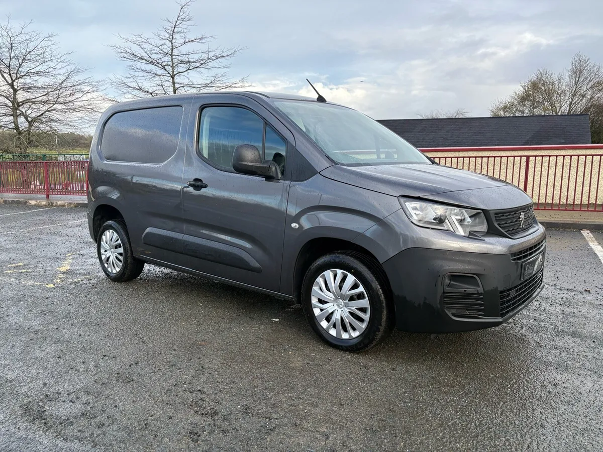 2021 (211) PEUGEOT PARTNER PROFESSIONAL - Image 1