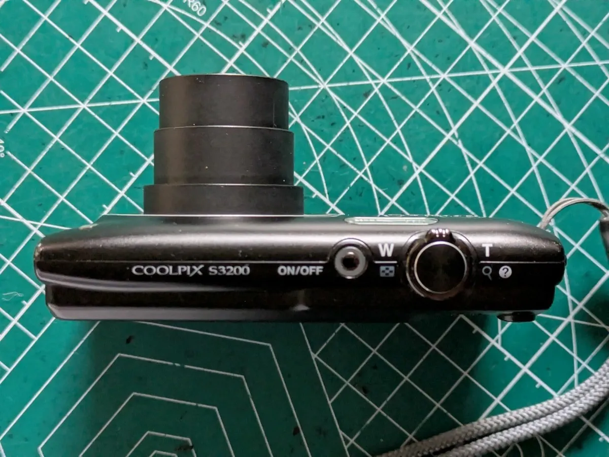 Nikon S3200 16MP CCD🌈 digital compact camera - Image 4