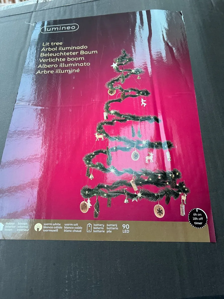 Hanging Christmas Tree - Image 1