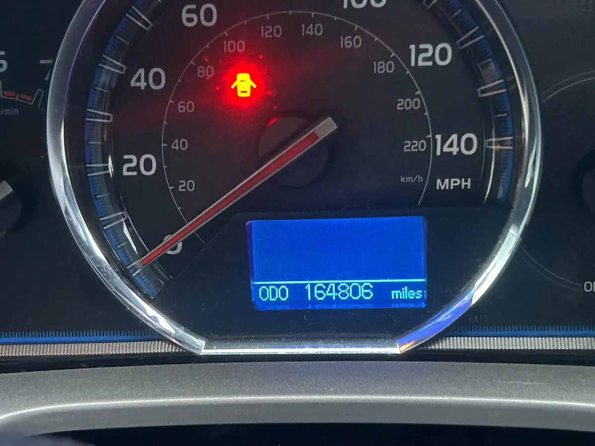 Toyota Rav4 - Image 2