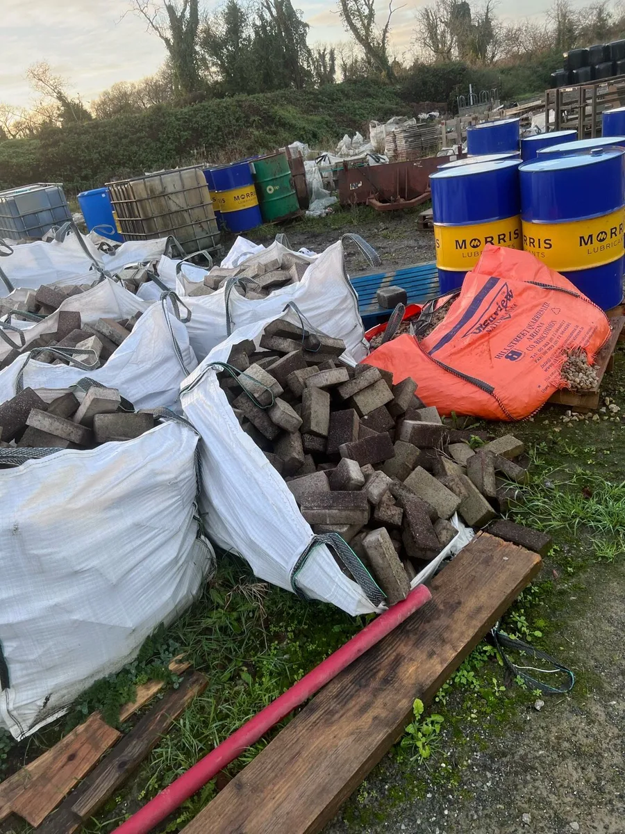 Paving bricks - Image 3