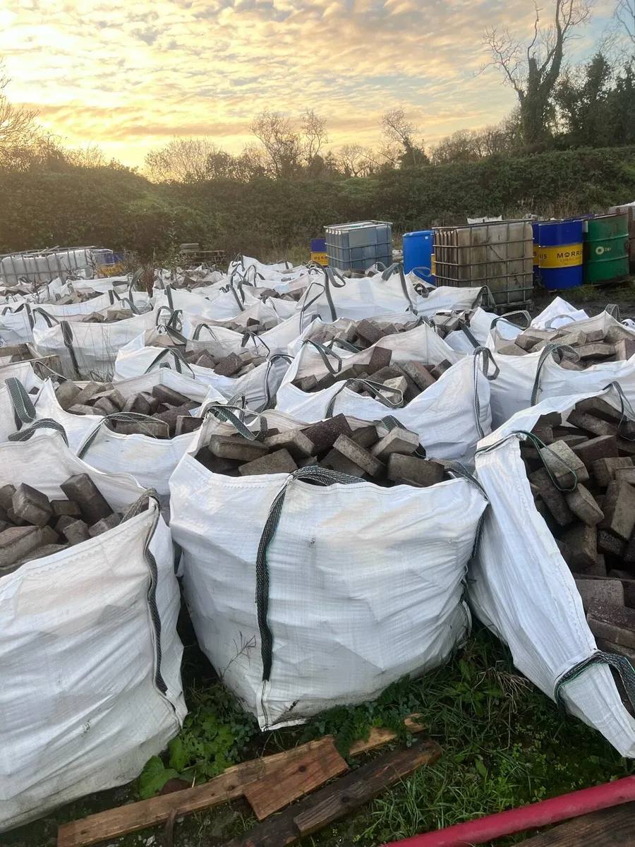 Paving bricks - Image 4